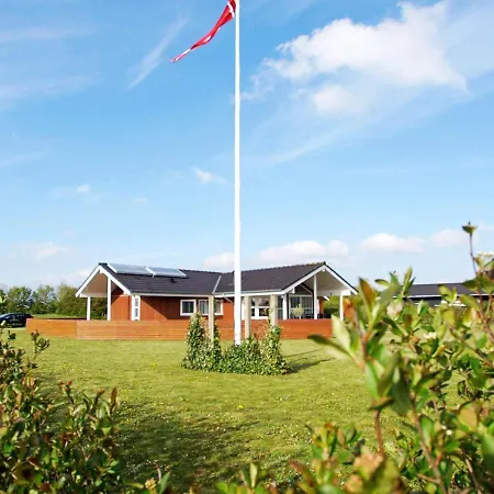 6 Person Holiday In 3* Hemmet
