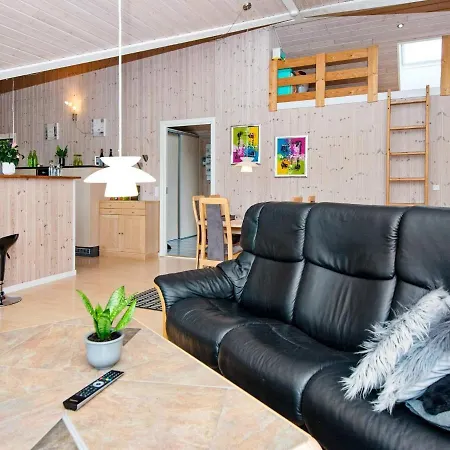 6 Person Holiday In 3* Hemmet