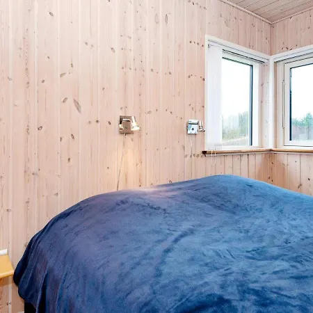 Hotel 6 Person Holiday In Hemmet